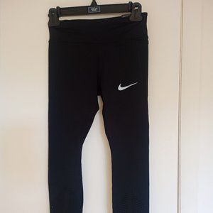 Nike Epic Lux leggings (tight fit)